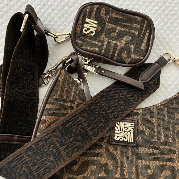 Steve Madden Crossbody Bag - Picture 3 of 4